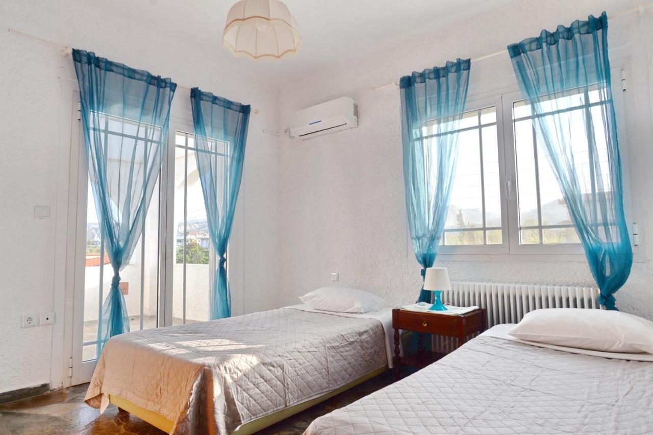Antorina Beachfront Villas With Private Pools Kamari  Экстерьер фото