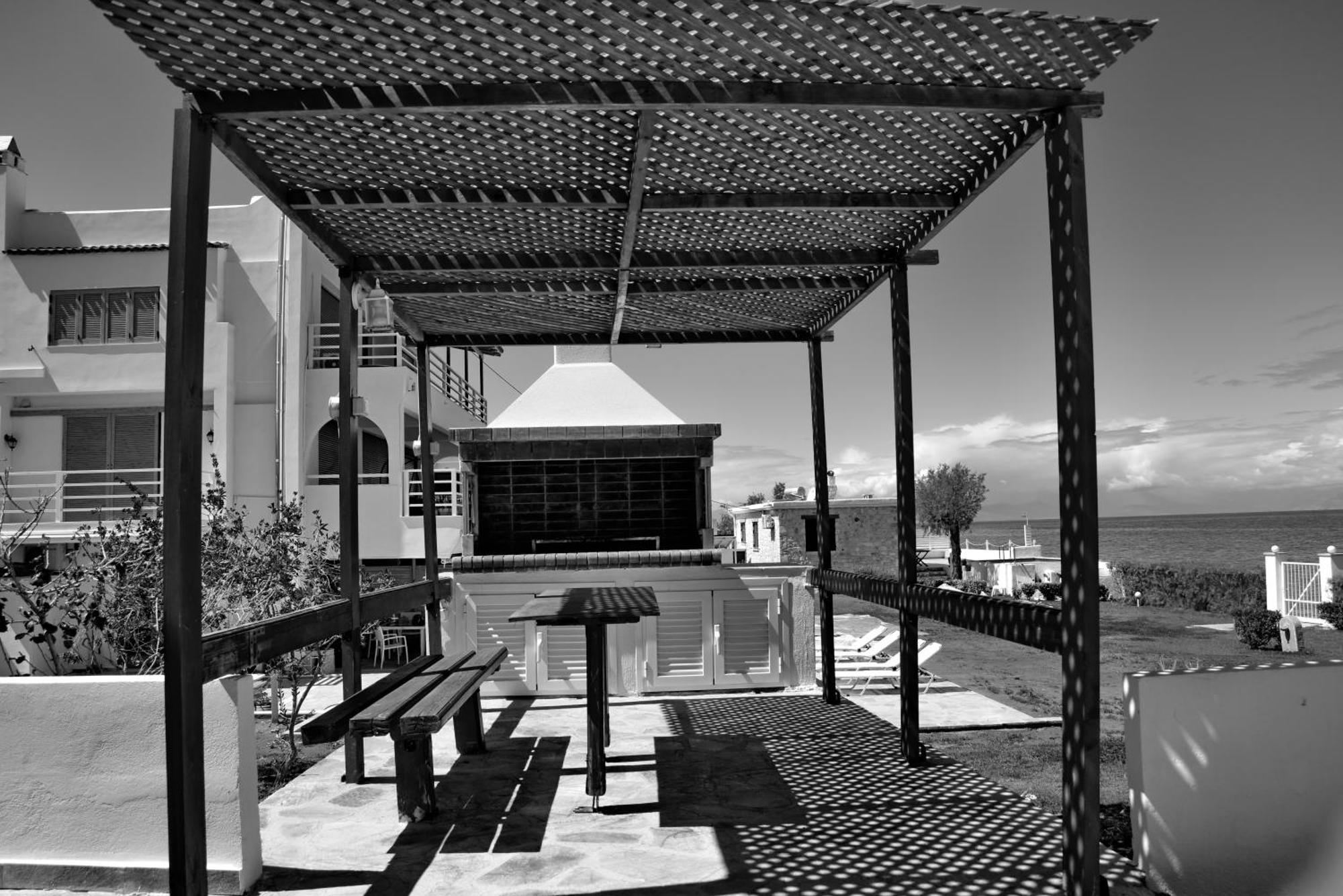 Antorina Beachfront Villas With Private Pools Kamari  Экстерьер фото