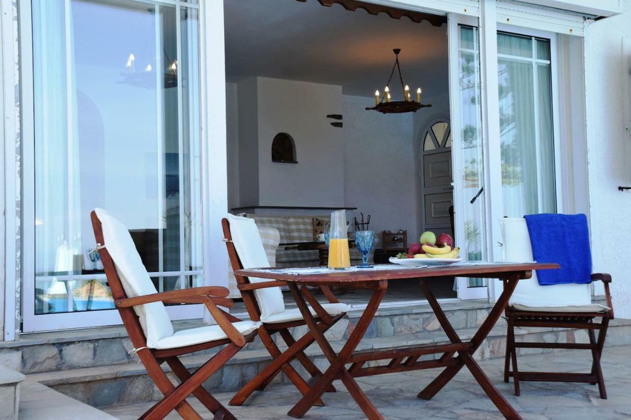 Antorina Beachfront Villas With Private Pools Kamari  Экстерьер фото