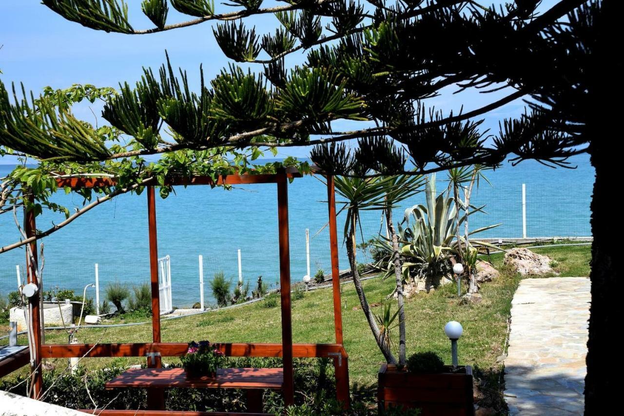 Antorina Beachfront Villas With Private Pools Kamari  Экстерьер фото