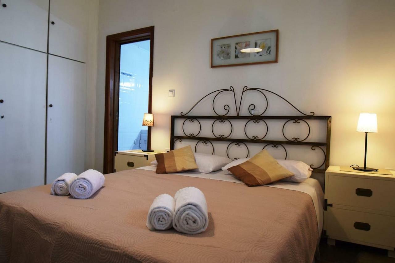 Antorina Beachfront Villas With Private Pools Kamari  Экстерьер фото